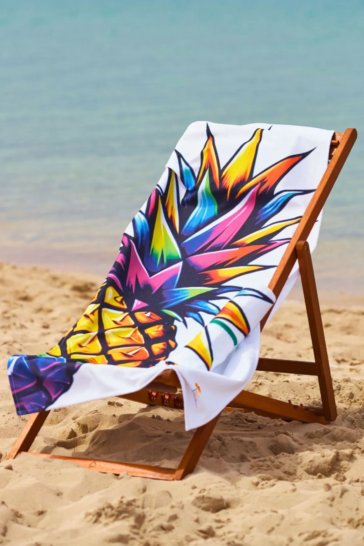 Red Palm Ananas Rengarenk Plaj Havlusu Hafif, Yüksek Su Emici, Hızlı Kuruma, Pratik Taşıma - 70 X 140 Cm