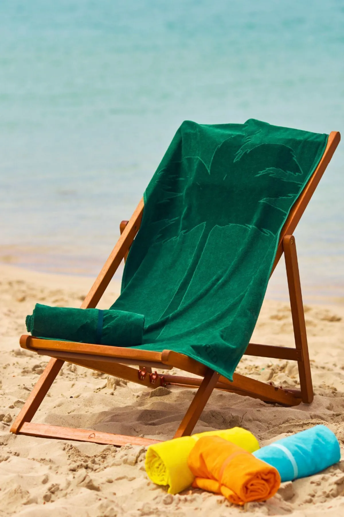 Red Palm Antibakteriyel Yeşil Plaj Havlusu, %100 Pamuk Hafif, Hızlı Kuruma, Pratik Taşıma, 70 X 140 Cm